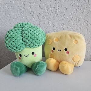 Hallmark Better Together Broccoli and Cheese Magnetic Pair